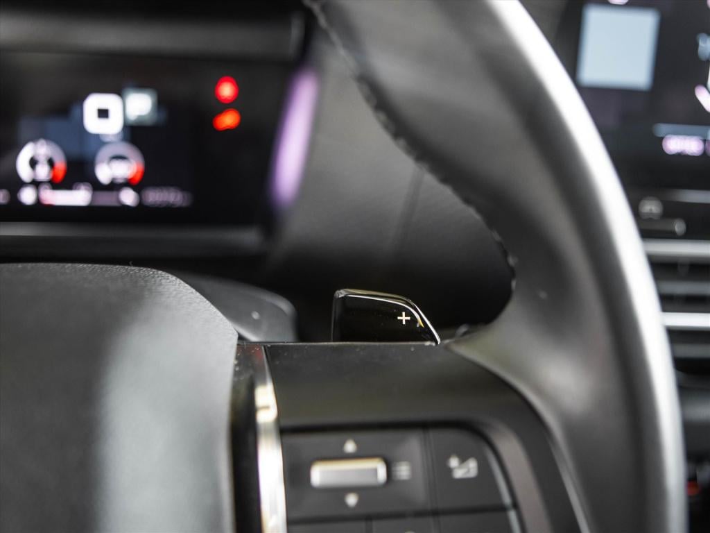 Citroen C4 1.2 puretech 130pk shine automaat | hud | camera | navigatie | p