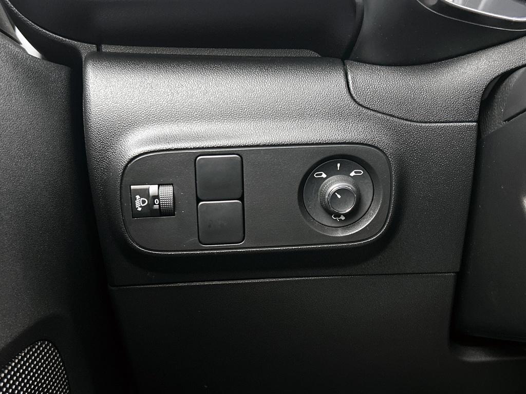 Citroen C3 82pk shine | rijklaar | parkeersensoren | apple carplay | lichtm