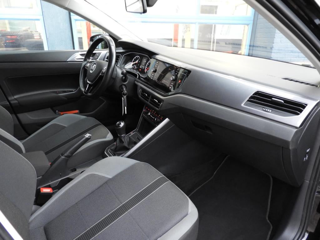 Volkswagen Polo 1.0 tsi highline
