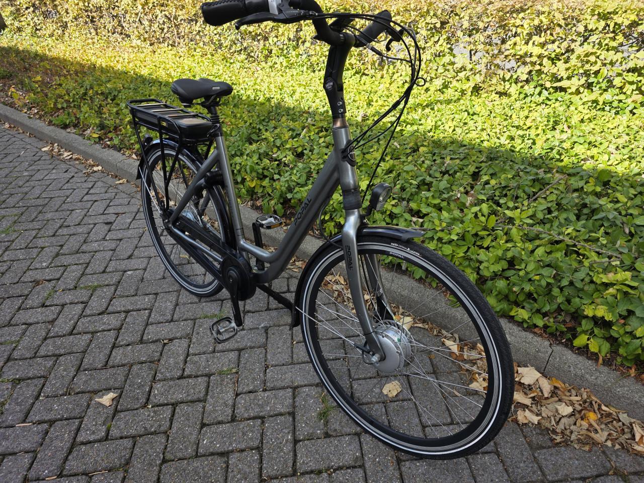 Keurig nette Popal elektrische fiets
