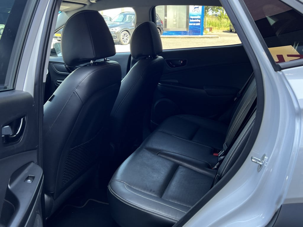 Hyundai Kona 1.6 gdi hev premium