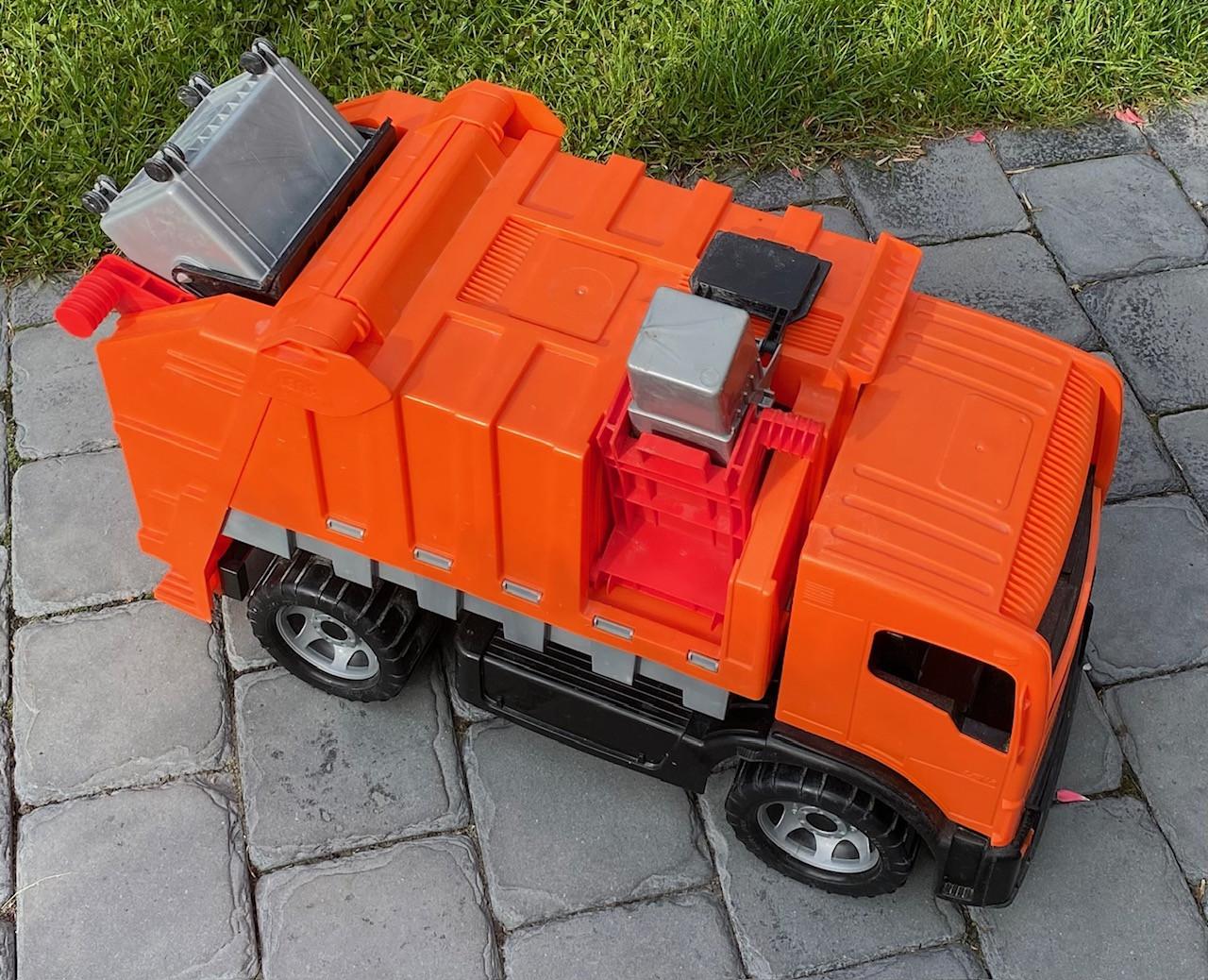 Grote Vuilniswagen met 2 Containers