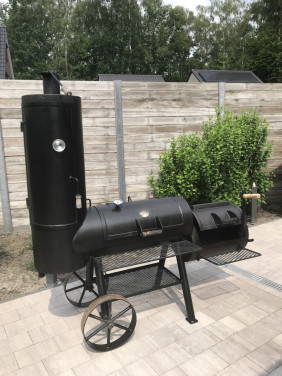 Oklahoma Joe smoker