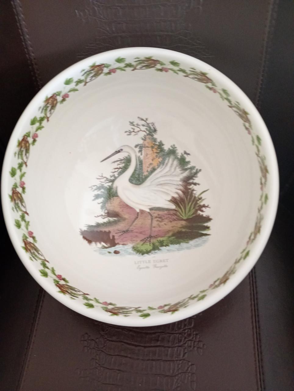 Schaal met vogelafbeeldingen