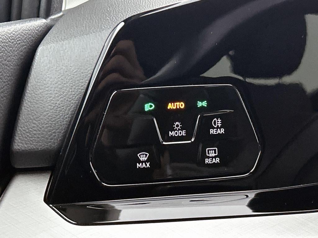 Volkswagen Golf 1.0 tsi life | navigatie | apple carplay / android auto | s
