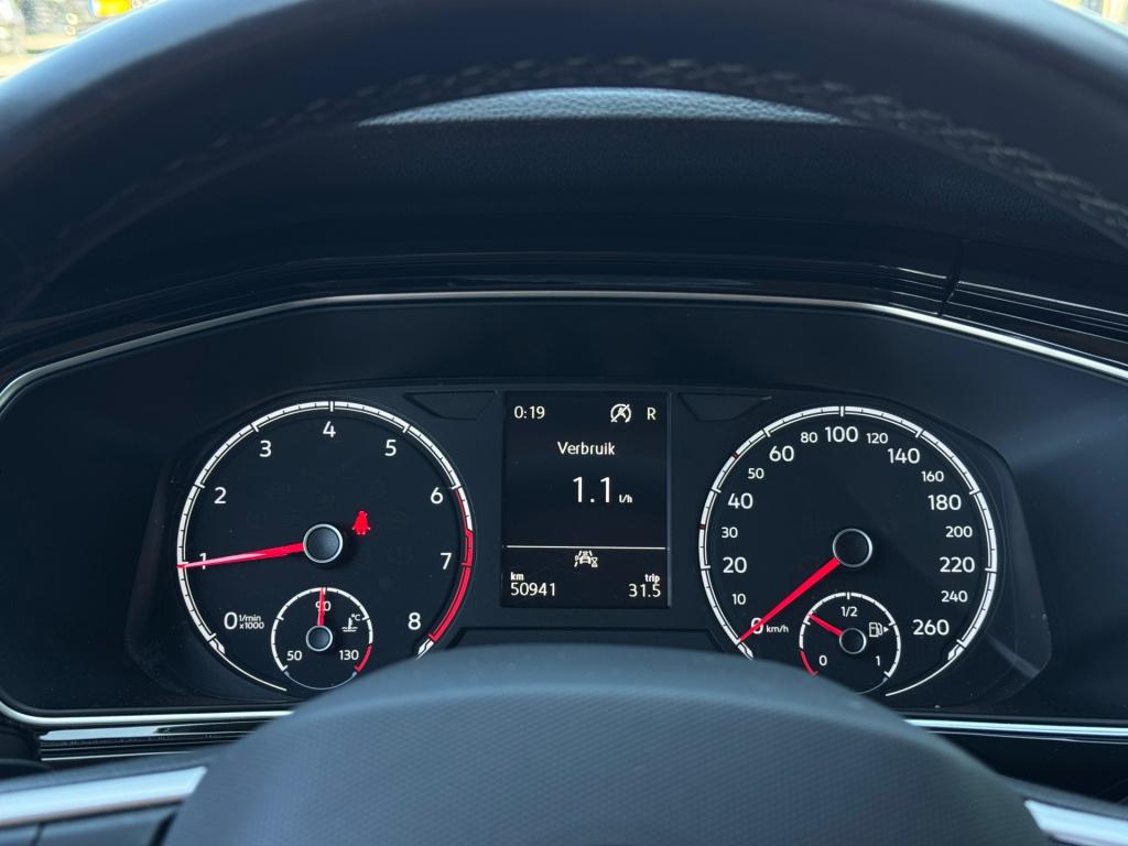 Volkswagen T-cross 1.5 tsi style * 150 pk * camera * stoelverwarming * clim