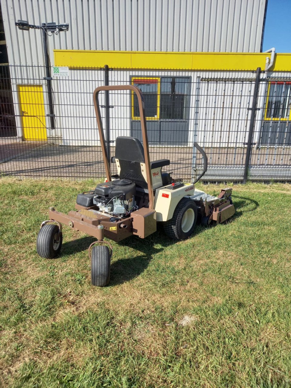 Grasshopper 526V-52