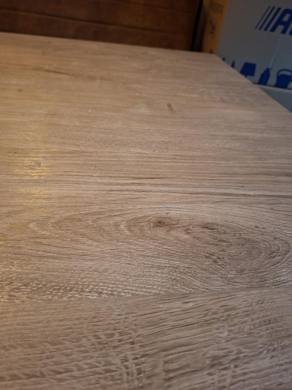 Hele mooie eettafel