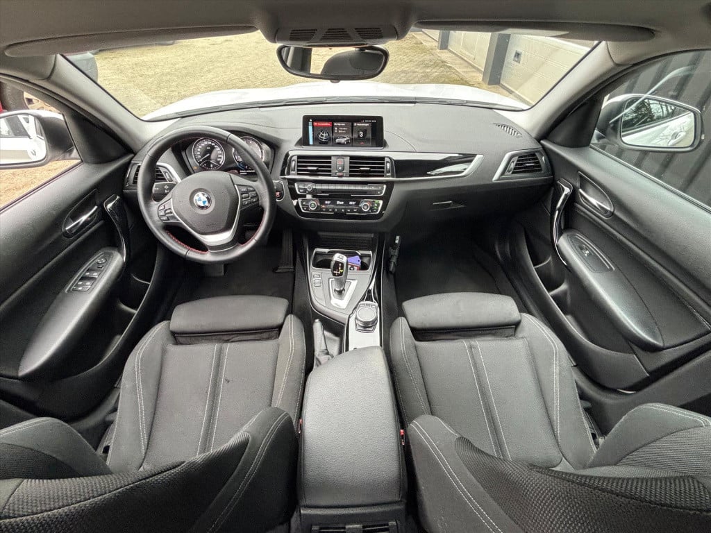 BMW 1 Serie (f20) 118i 136pk aut steptronic sport line | unieke km stand|ri