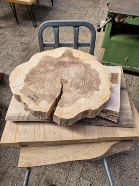 Partijtje meubel hout boomstam plank