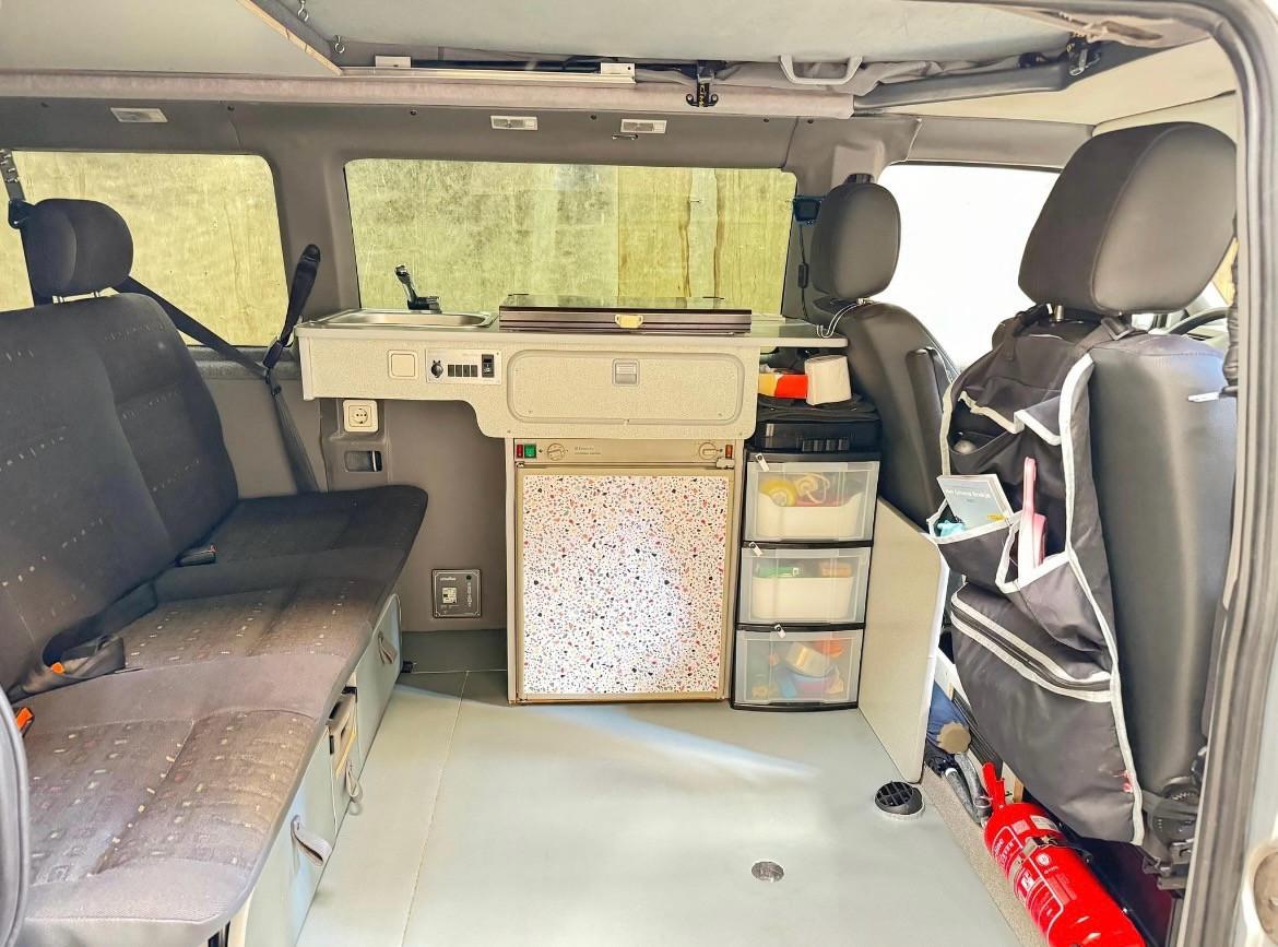 VW Transporter Caravelle 2.5TDI-102pk