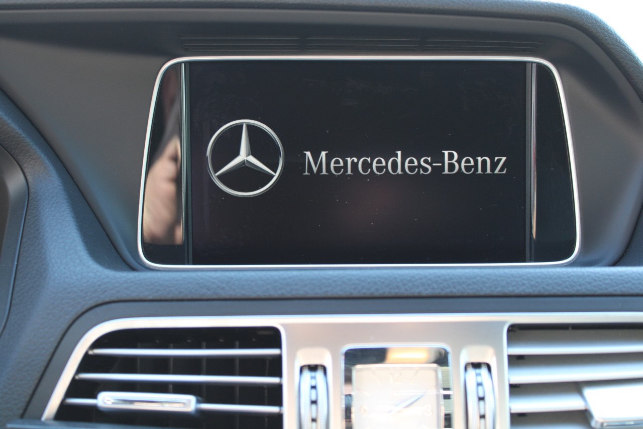 Mercedes-Benz E-Klasse E220 CDI Coupe AMG PANO