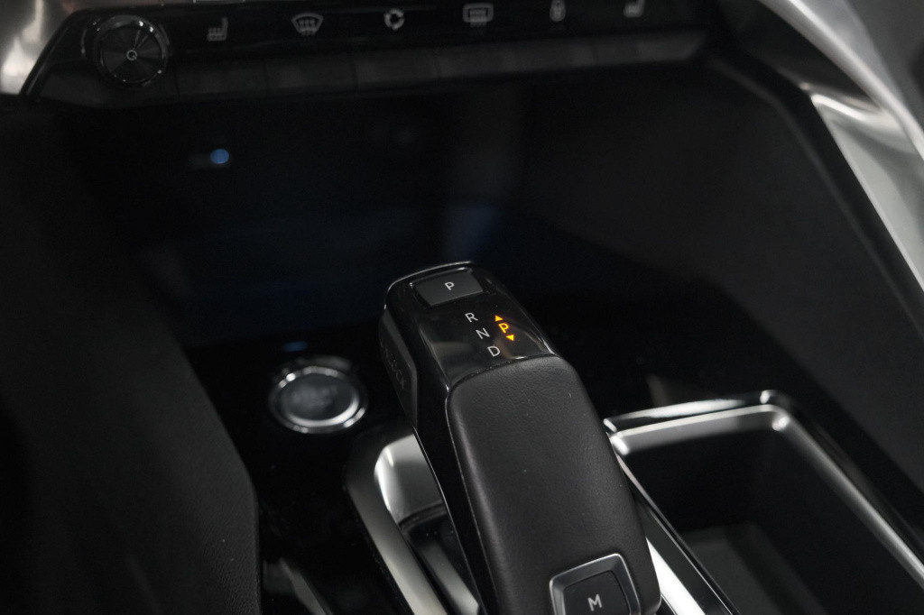 Peugeot 3008 puretech 130 eat6 allure | camera | dodehoekdetectie | elektri