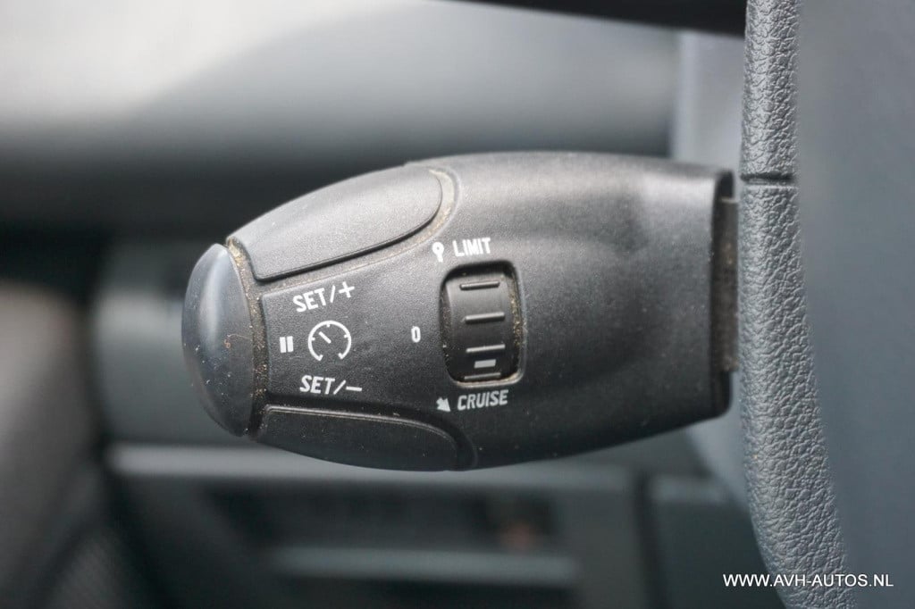Peugeot 3008 1.6 vti st