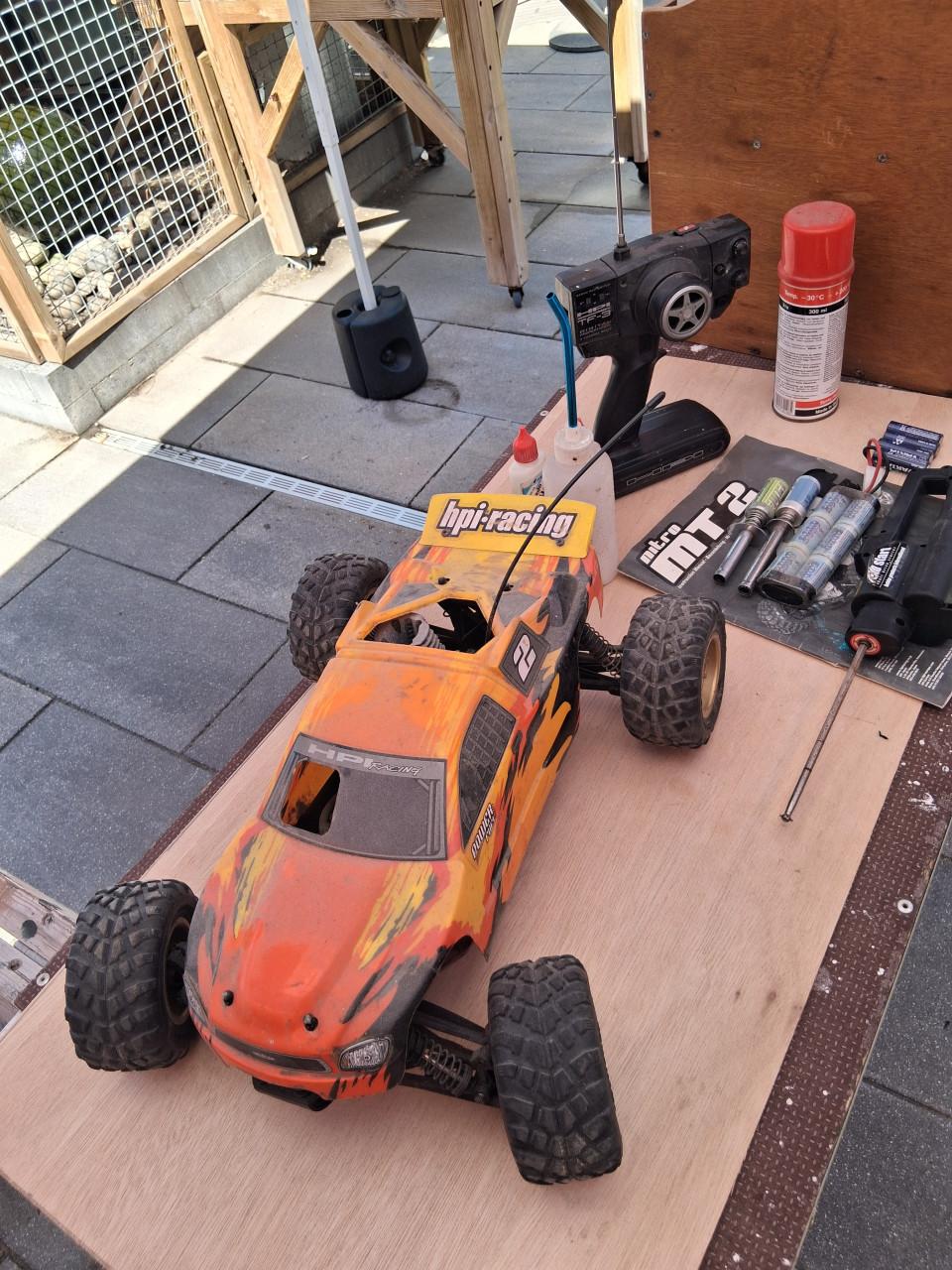 Model auto plus extra s