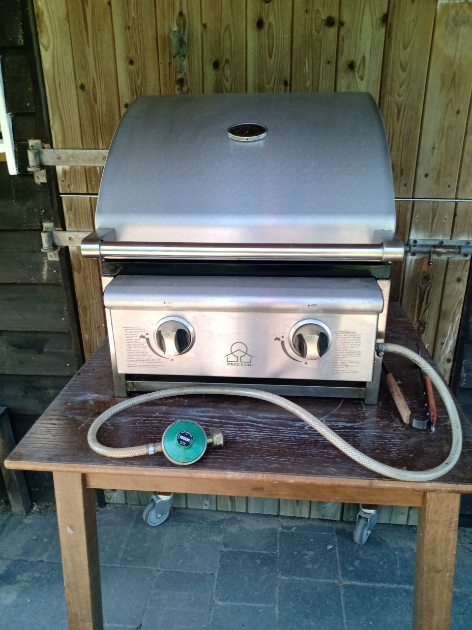Gas barbecue