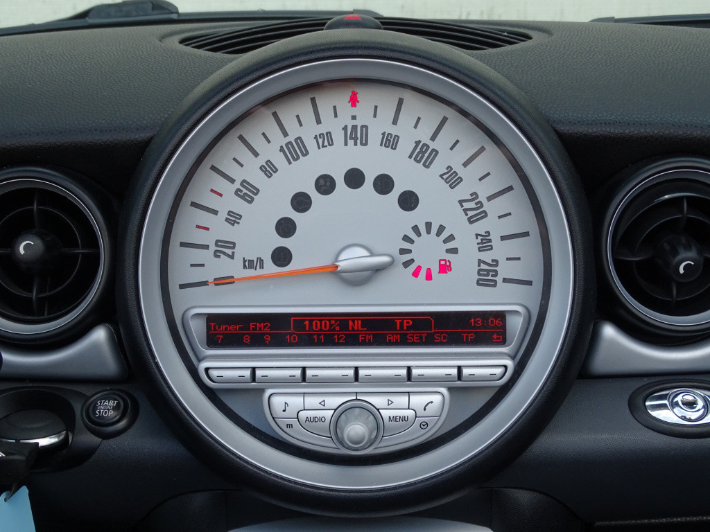 Mini Cooper Cabrio mini 1.6 pepper | airco | cruise | stoelverwarming | 17"