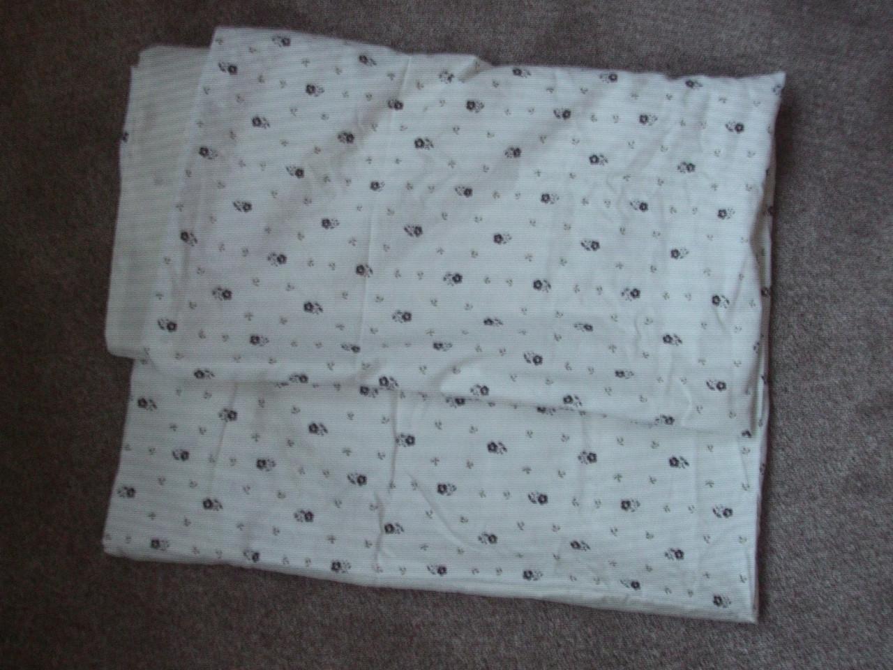 Te koop mooi hemeltje en  dekbedhoesje.(nieuw).