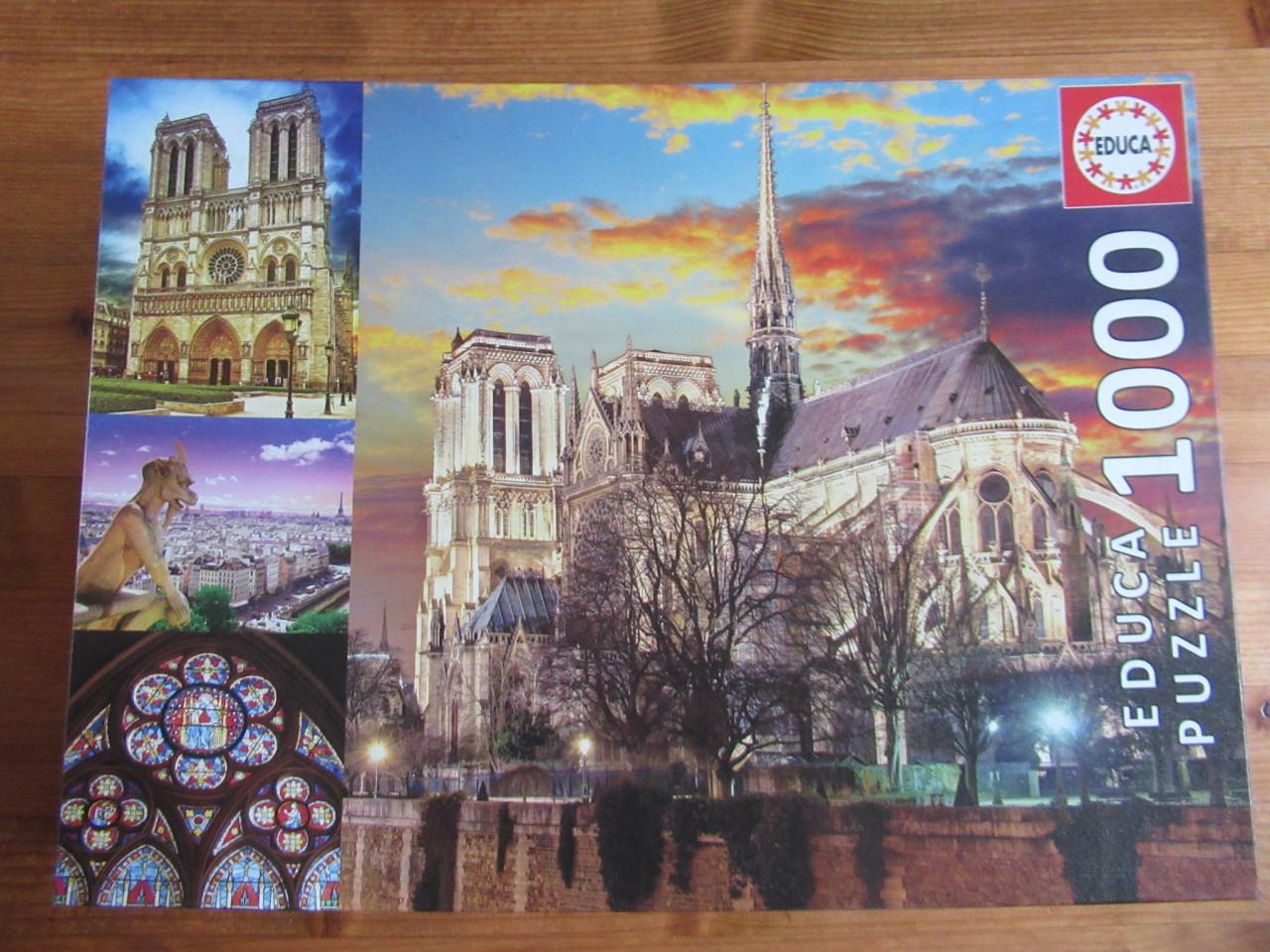 3 mooie volledige puzzels van 1000 stukjes, zo goed als nieuw.