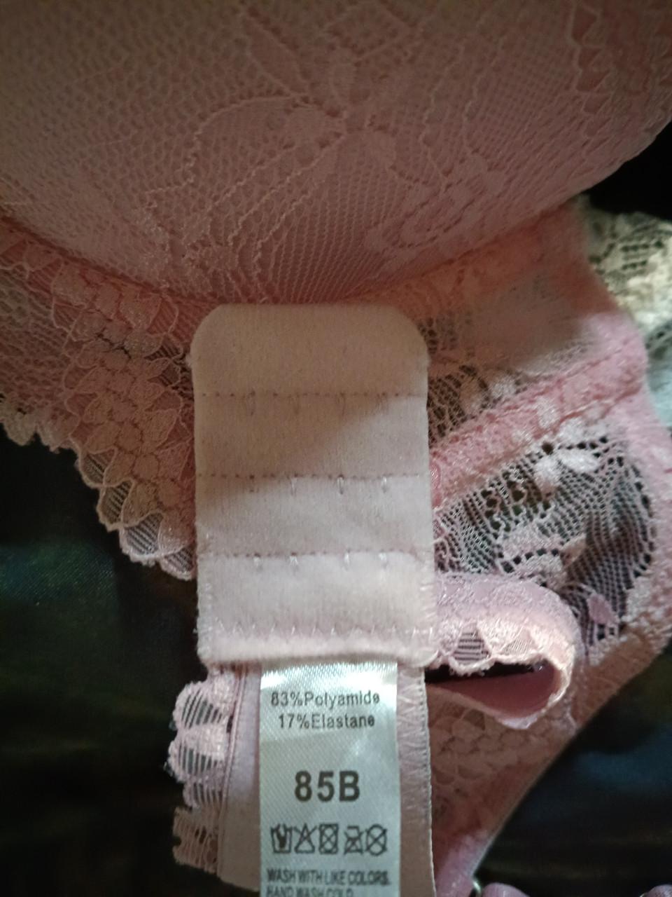 Te koop drie nieuwe bh 85B