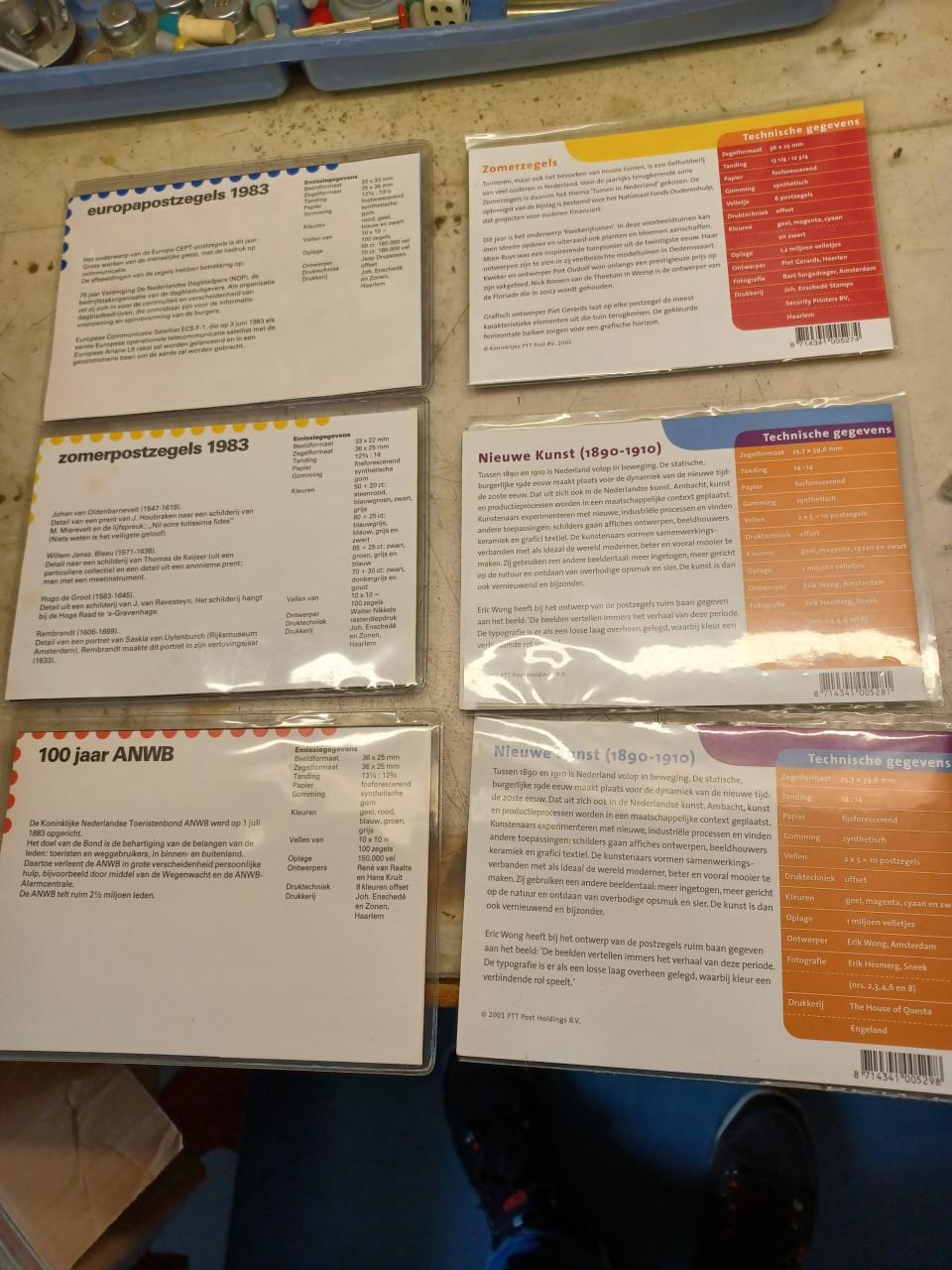 PTT  Postzegelmapjes Nederland