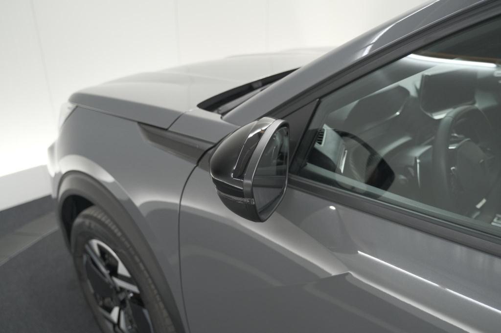 Peugeot 2008 1.2 hybrid 145 allure | apple carplay | climate control | park