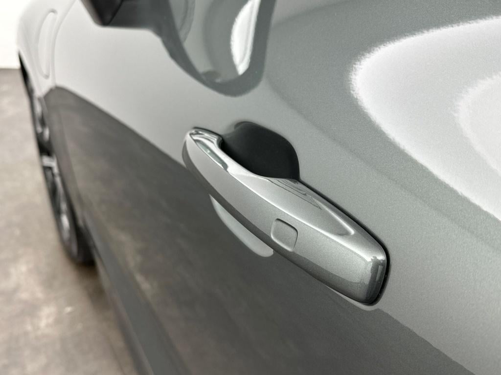 Volvo XC60 t6 398pk recharge ultra dark| verkocht