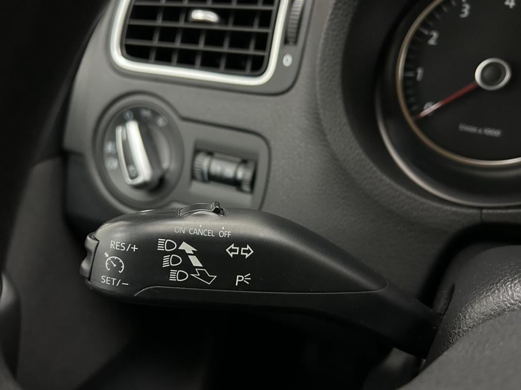 Volkswagen Polo occasion 1.2 tsi bluemotion comfortline | zwart | tweedehan