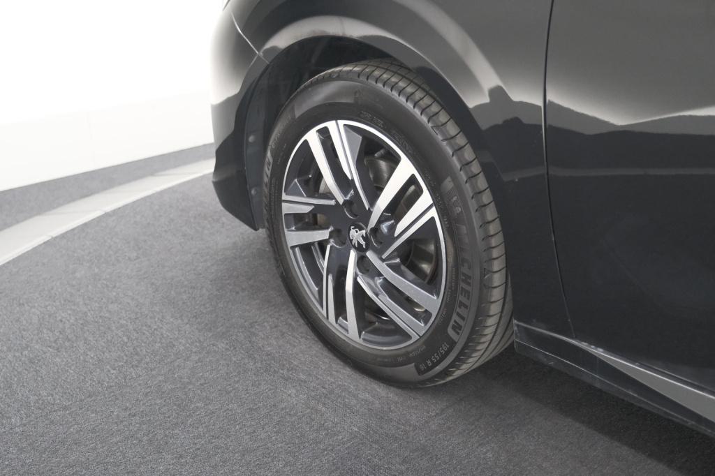 Peugeot 208 puretech 100 eat8 allure | camera | navigatie | apple carplay |