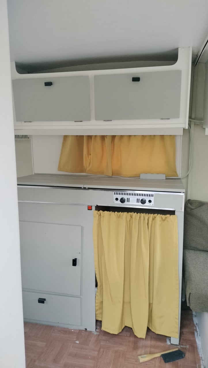 Constructam caravan