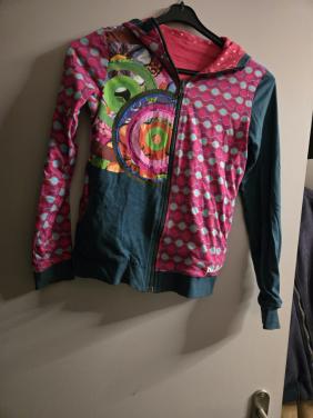 Desigual omkeerbare hoodie met lange mouwen. maat 150/76  11-12 jaar