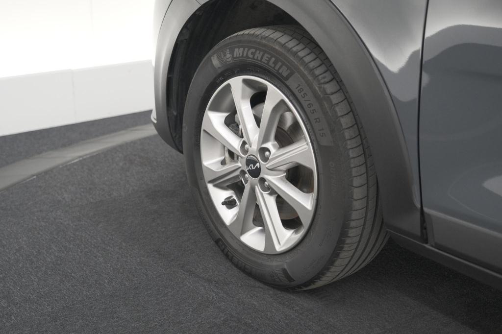 Kia Stonic 1.0 t-gdi mhev dynamicline | camera | apple carplay | parkeersen
