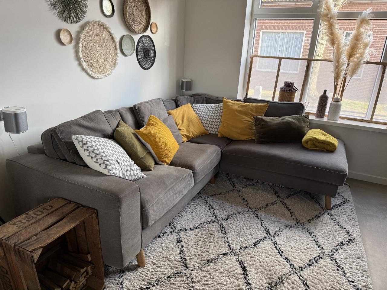 Mooie hoekbank (relaxed/plof bank)