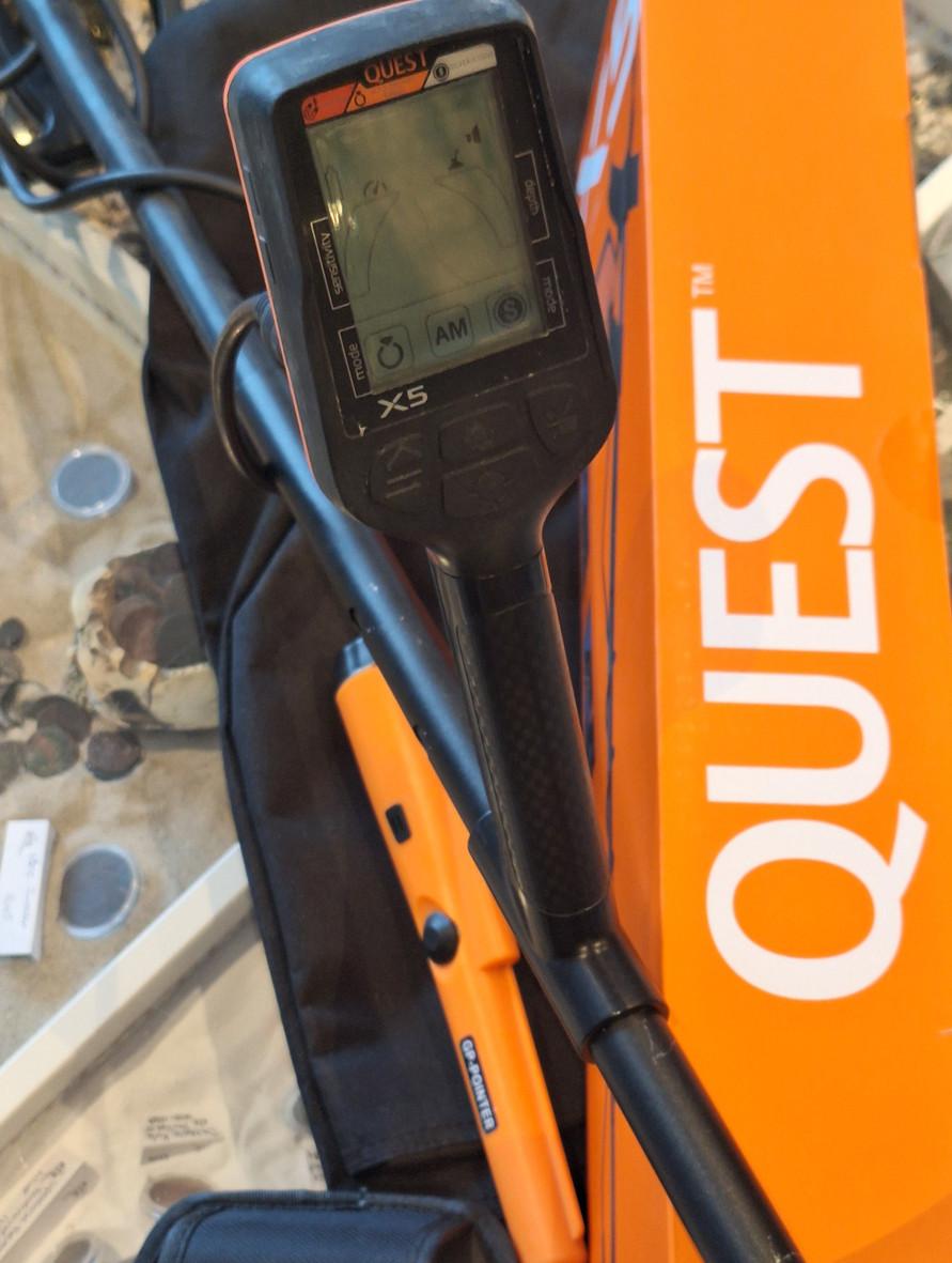 Diverse tweedehands A-merk metaaldetectie apparatuur bij De Detectorshop