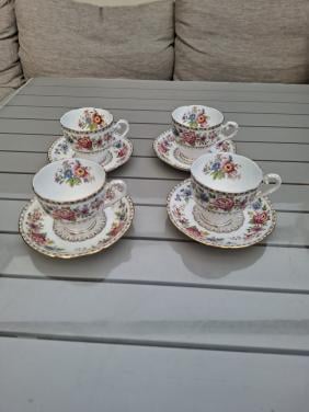 Antieke ABJ Grafton Bone China England MALVERN kop en schotel 4x4 setje