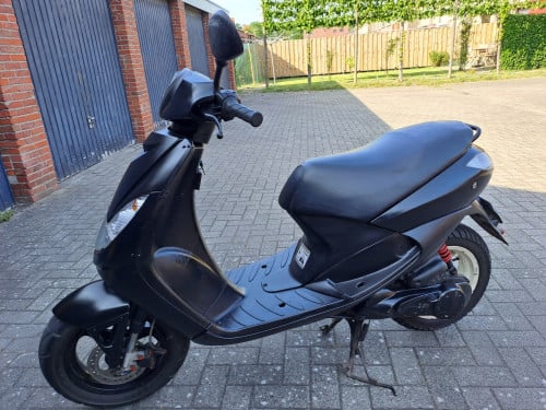 Te koop peugeot vivacity met kenteken 225 euro opknapper