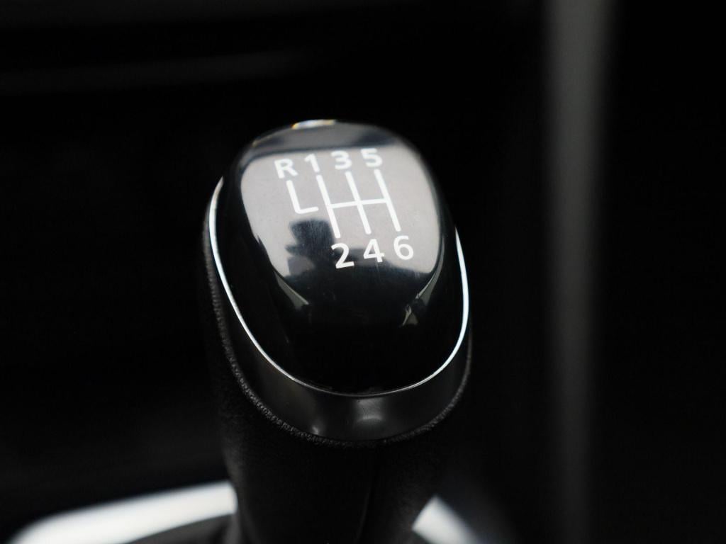 Renault Megane 1.3 tce business zen | navigatie | climate control | camera 