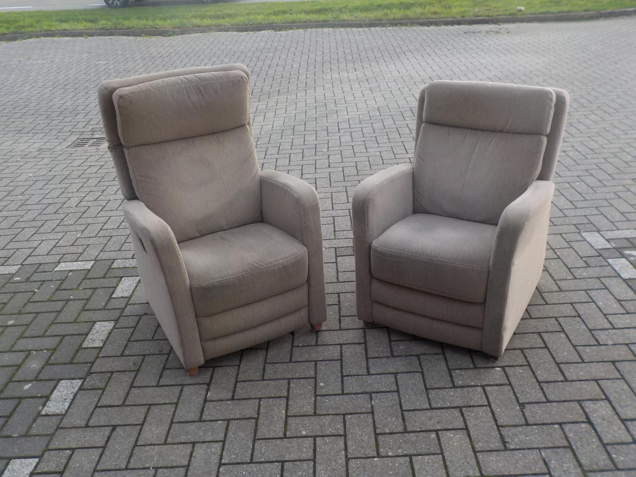 Mooie kwaliteit stoffen bank + fauteuil + elektrische relax fauteuil