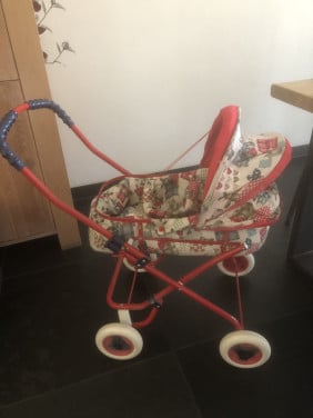 Poppenwagen