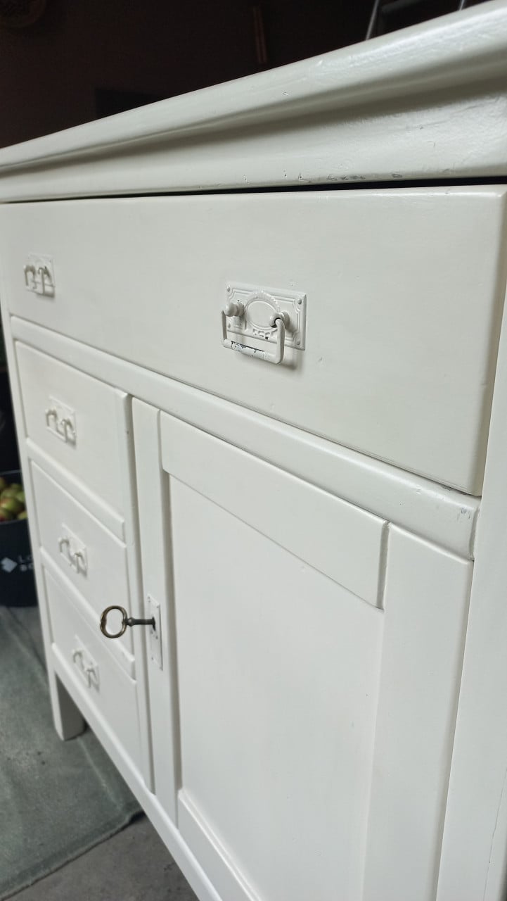 Commode