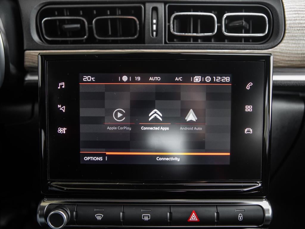 Citroen C3 1.2 puretech 83pk shine | navigatie | camera | park. sensoren | 