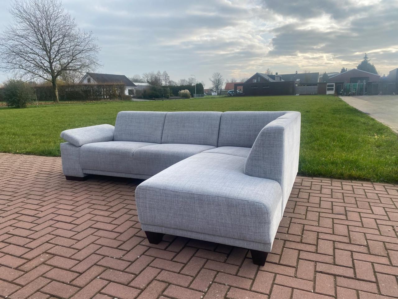 Mooie Grijze Stoffen Hoekbank- Moderne Lounge Zit-Gratis Levering