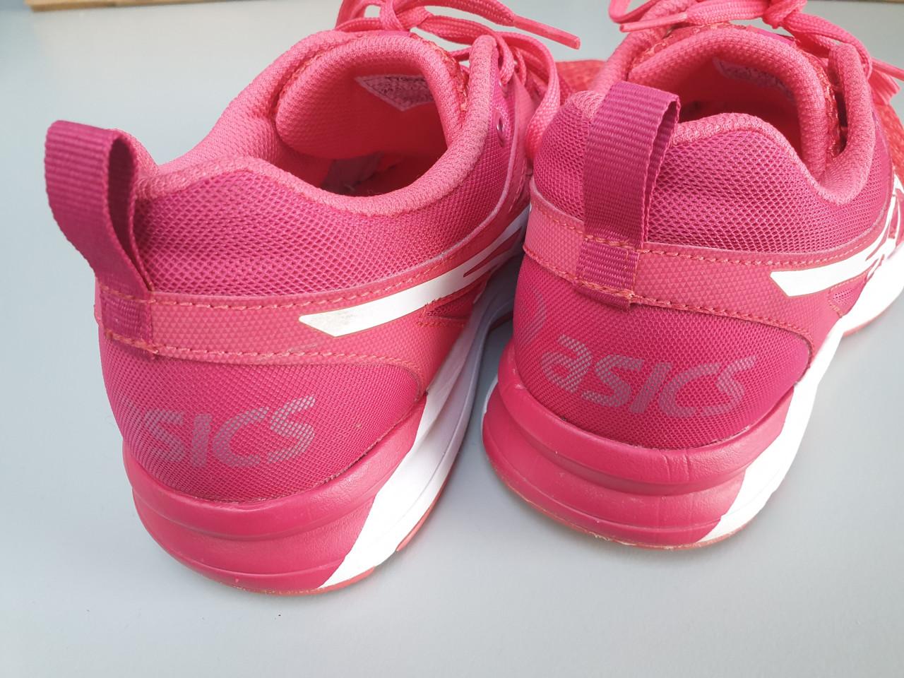 Asics sportschoenen mt 39 zgan