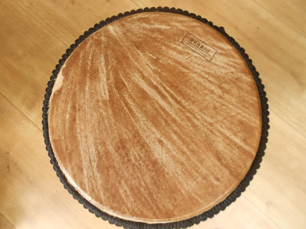 Afrikaanse Djembe met draag tas.