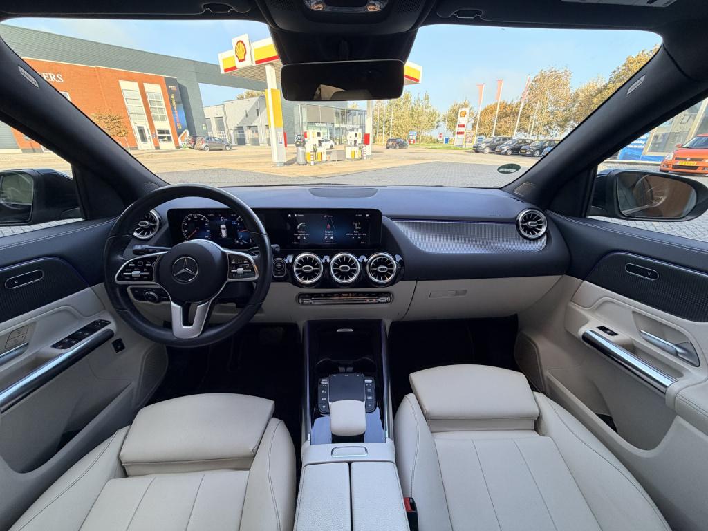 Mercedes-Benz Gla-klasse 200 business solution luxury