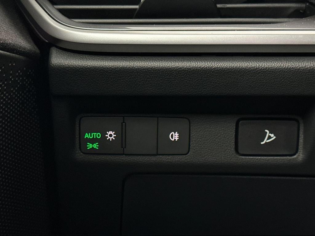 Skoda Elroq business edition tour elektromotor 210 kw / 286 pk