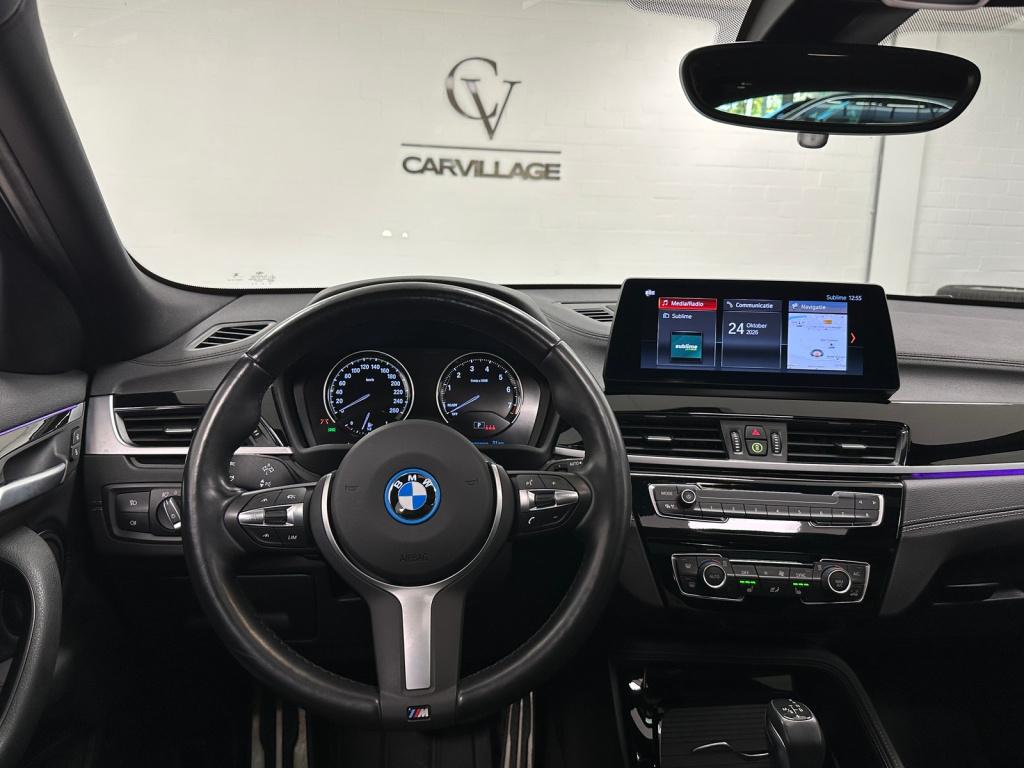 BMW X2 xdrive25e m-sport x | brooklyn grau | panoramadak | memory stoelen |