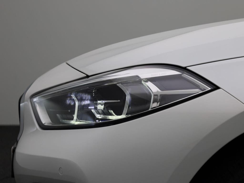 BMW 1 Serie 118i executive | navigatie | climate control | parkeer sensoren