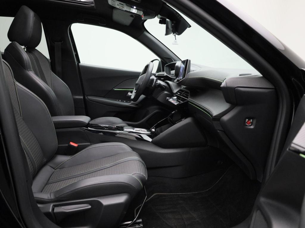 Peugeot 2008 1.2 puretech 130 gt | automaat | virtual cockpit | navigatie |