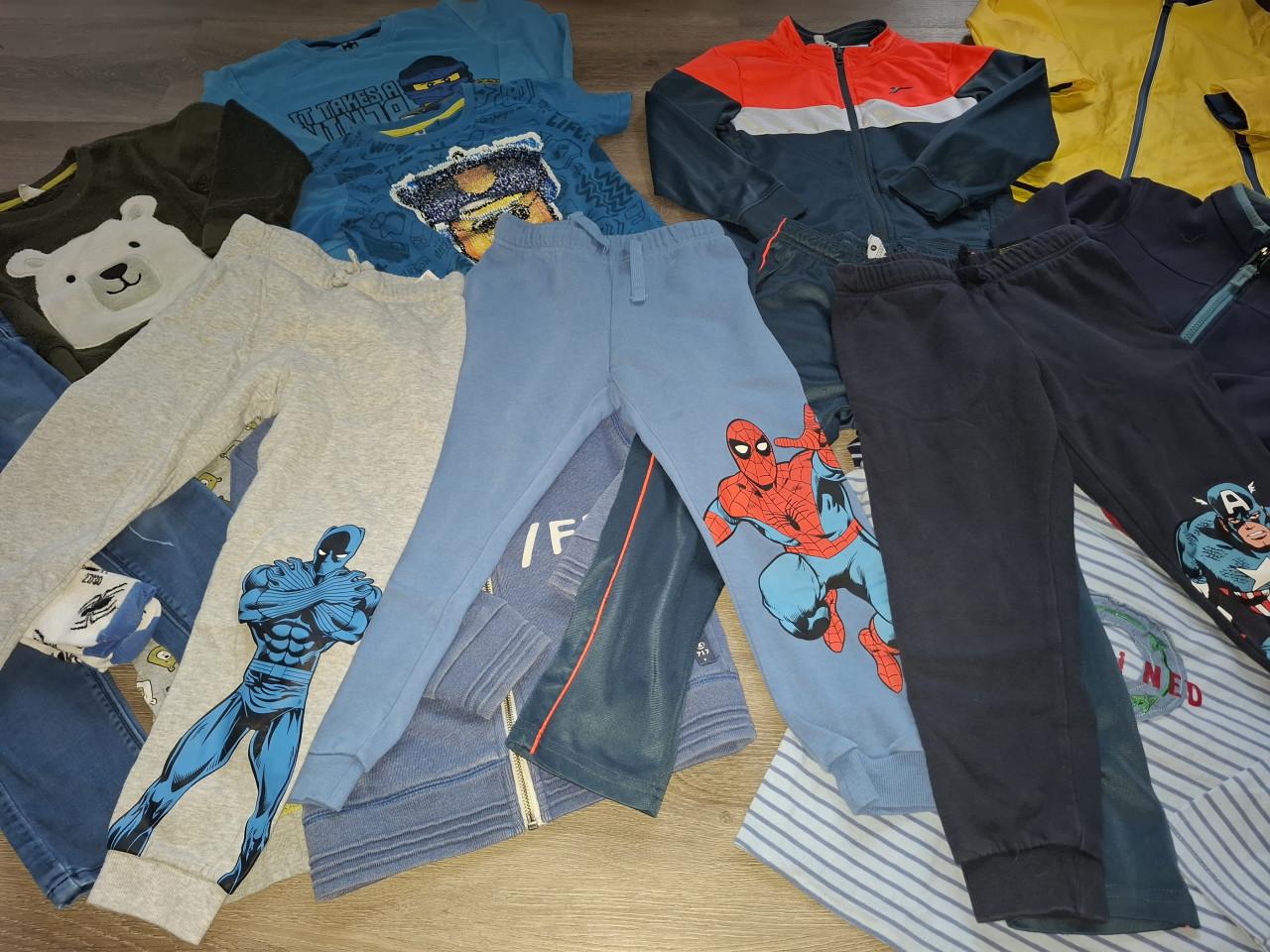 Pakket jongenskleding maat 110-116